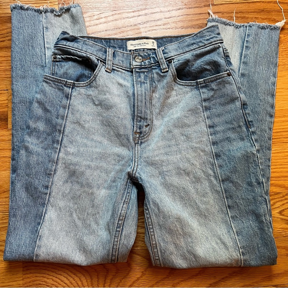 Abercrombie & fitch high rise mom jeans two toned size 26 / 2 long